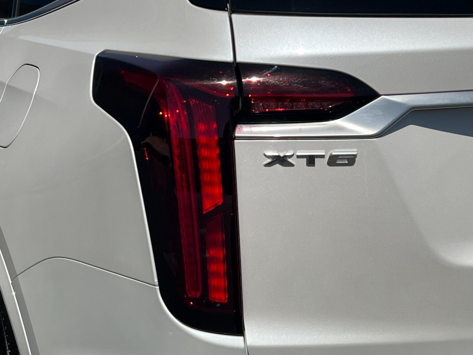 Certified 2025 Cadillac XT6 Luxury FWD image 27