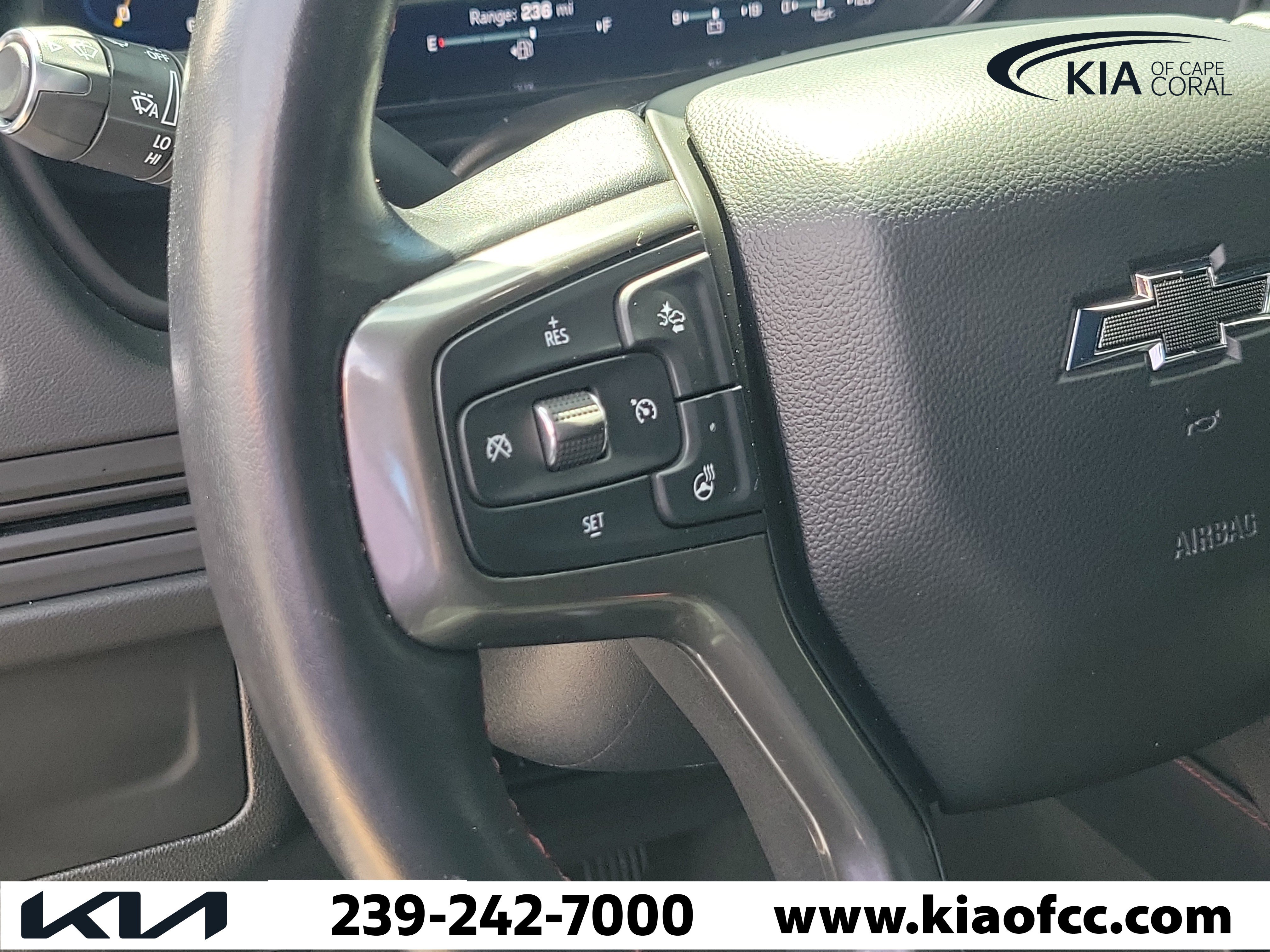 Used 2022 Chevrolet Suburban RST w/ Luxury Package AWD/4WD image 27