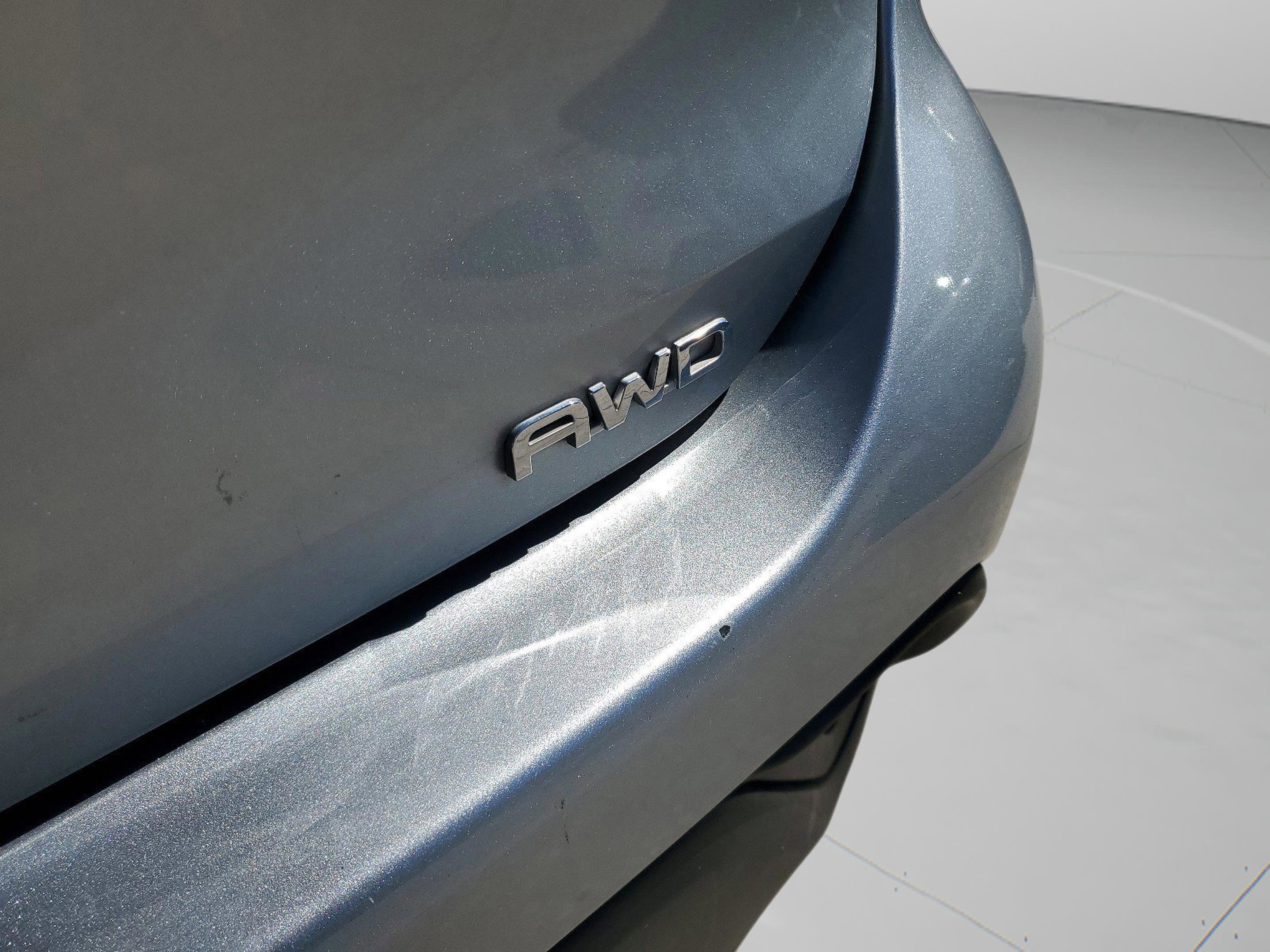 Used 2020 Toyota Highlander L image 6