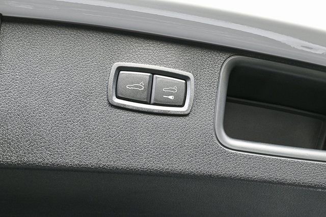 New 2026 Porsche Macan GTS image 38