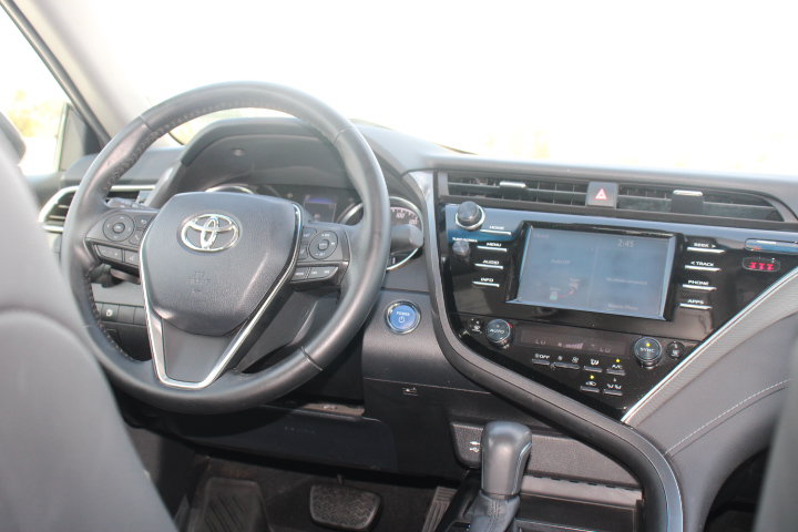 Used 2018 Toyota Camry SE w/ Protection Package (Q2) FWD image 22