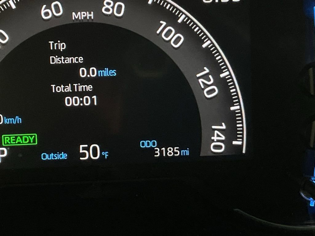 Used 2025 Toyota RAV4 LE image 41