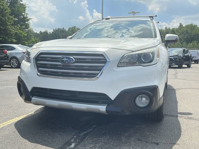 Used 2017 Subaru Outback 3.6R Touring w/ Popular Package #5A AWD/4WD image 32