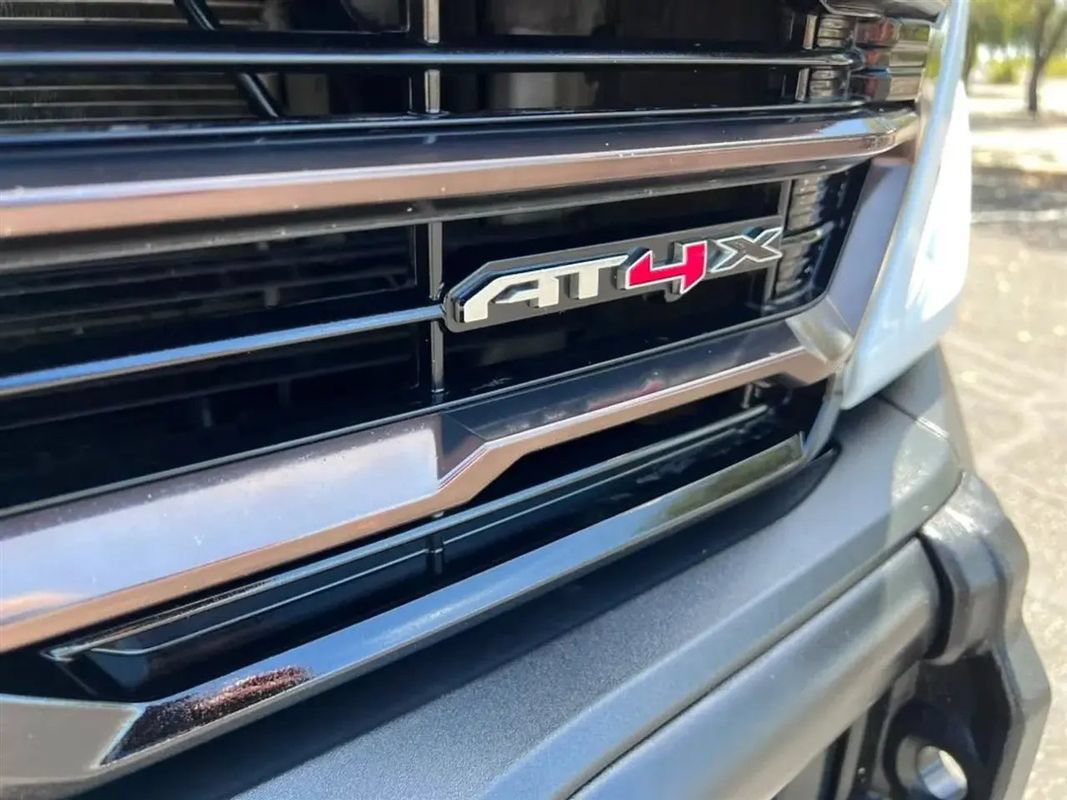 Used 2024 GMC Sierra 1500 AT4X AWD/4WD image 13