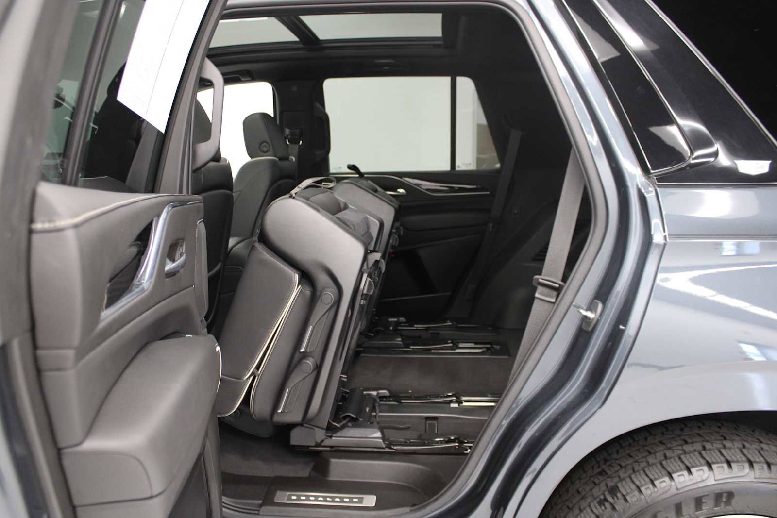 Certified 2021 Cadillac Escalade Sport w/ Driver Assist Tech Package image 53