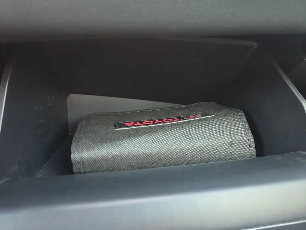 Used 2025 Toyota Corolla SE FWD image 35