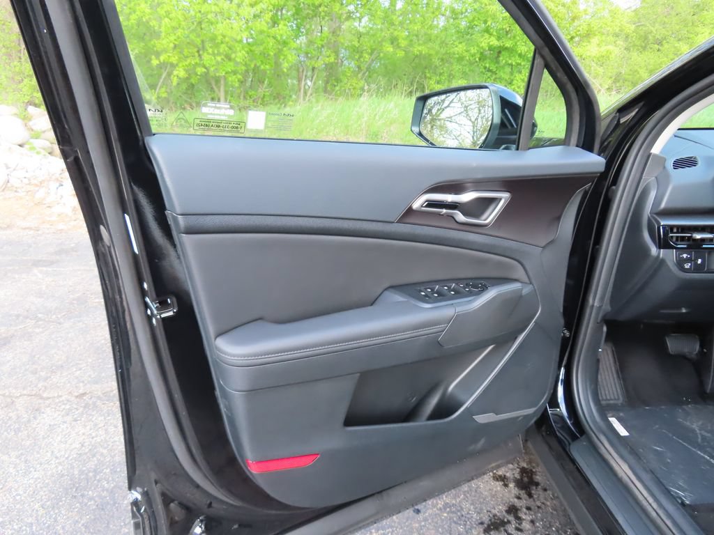 New 2026 Kia Sportage EX w/ EX Panorama Roof Package FWD image 21