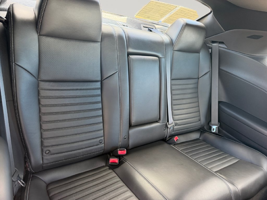 Used 2012 Dodge Challenger R/T Plus RWD image 17