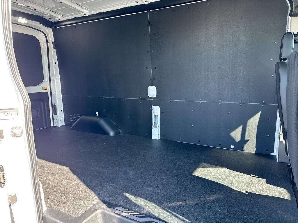 New 2026 Ford Transit 250 148 Medium Roof w/ Load Area Protection Package RWD image 22