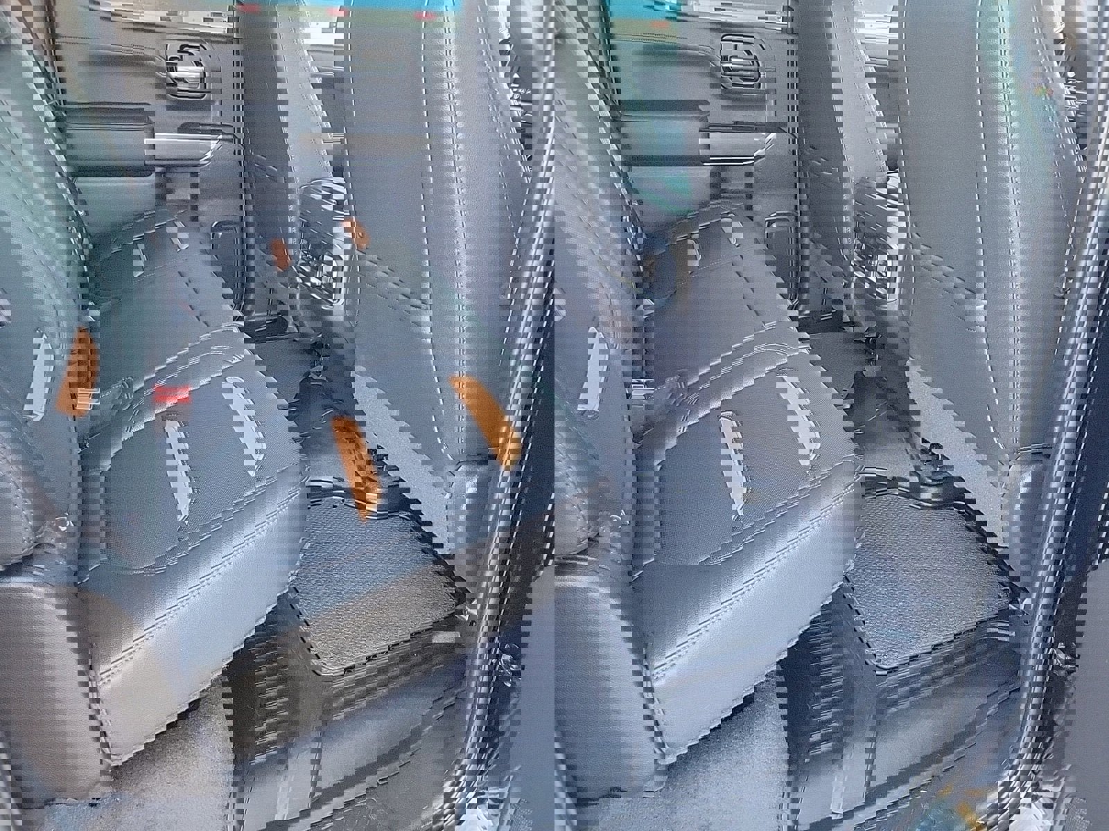 Used 2022 GMC Sierra 1500 AT4 w/ AT4 Premium Package image 15