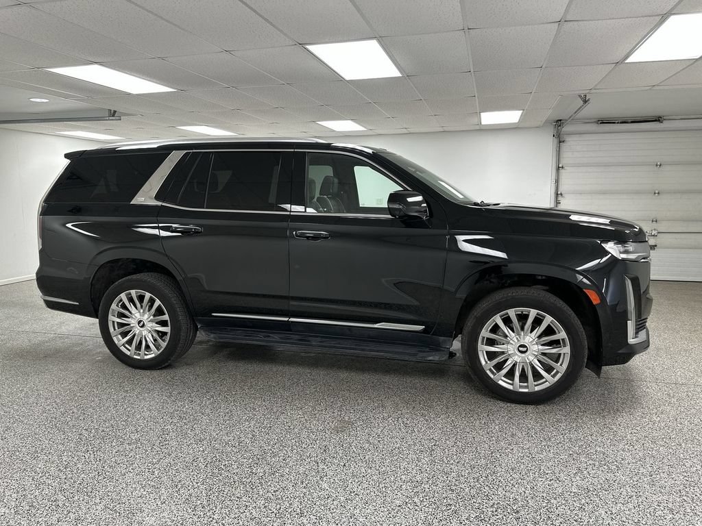 Used 2022 Cadillac Escalade Premium Luxury AWD/4WD image 1