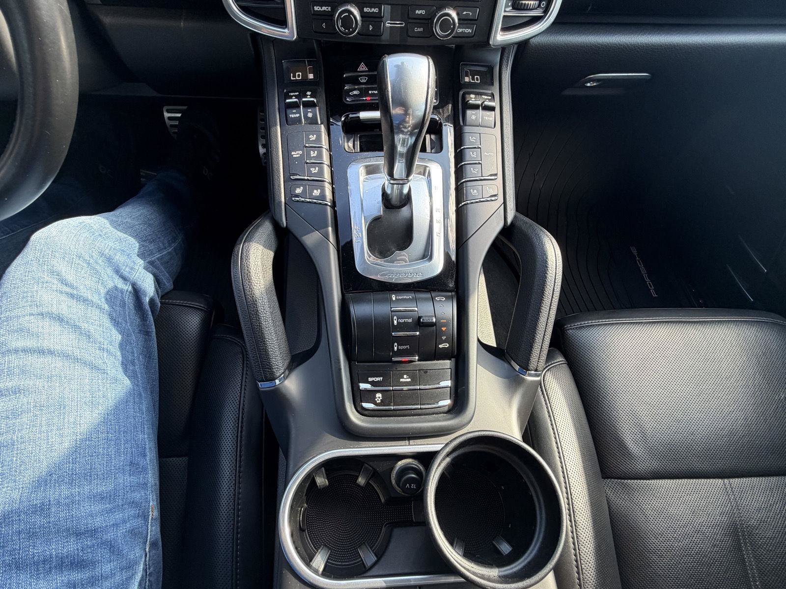 Used 2014 Porsche Cayenne S AWD/4WD image 22