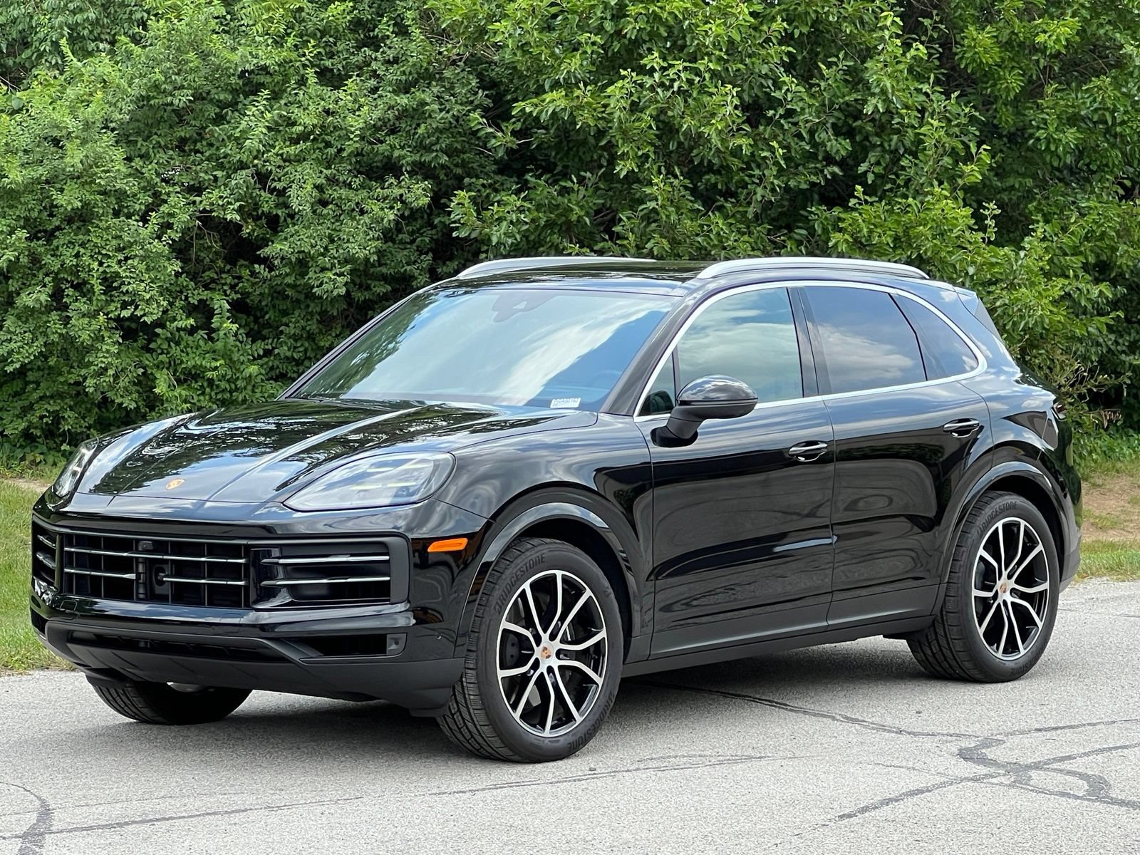 Used 2026 Porsche Cayenne AWD/4WD image 1