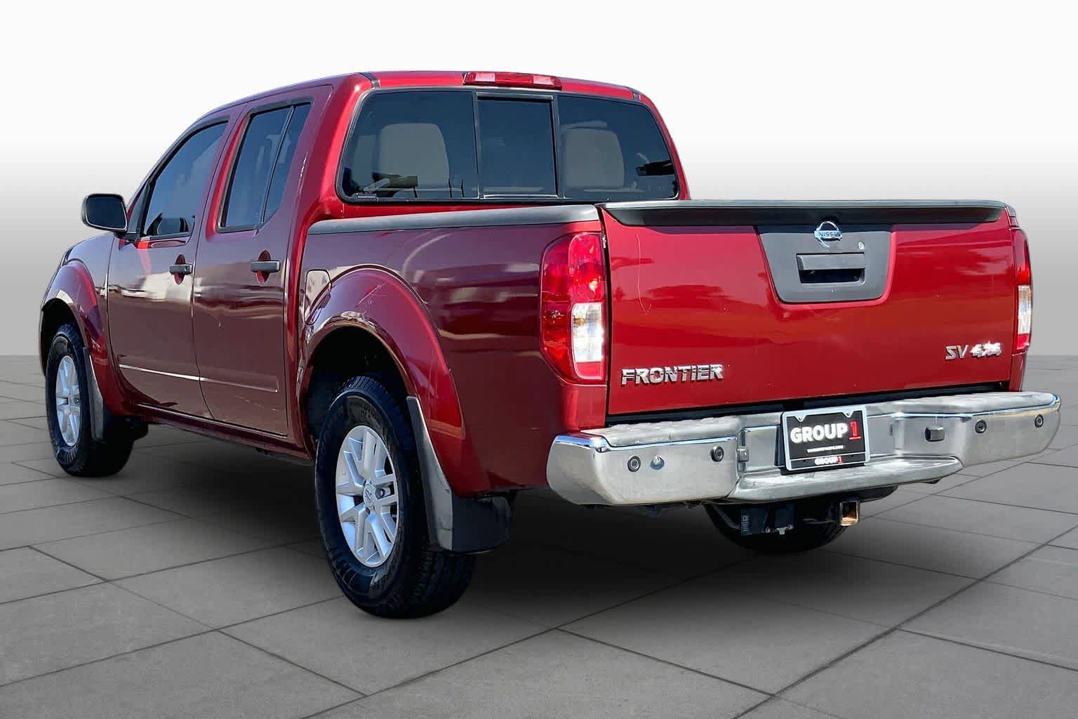 Used 2016 Nissan Frontier SV w/ SV Value Truck Package AWD/4WD image 12