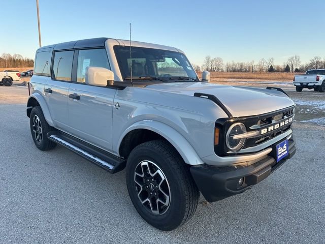 New 2026 Ford Bronco Outer Banks image 3