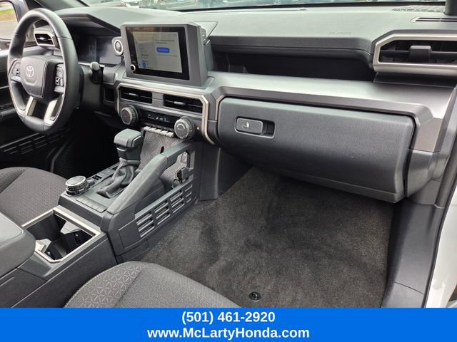 Used 2025 Toyota 4Runner SR5 AWD/4WD image 18