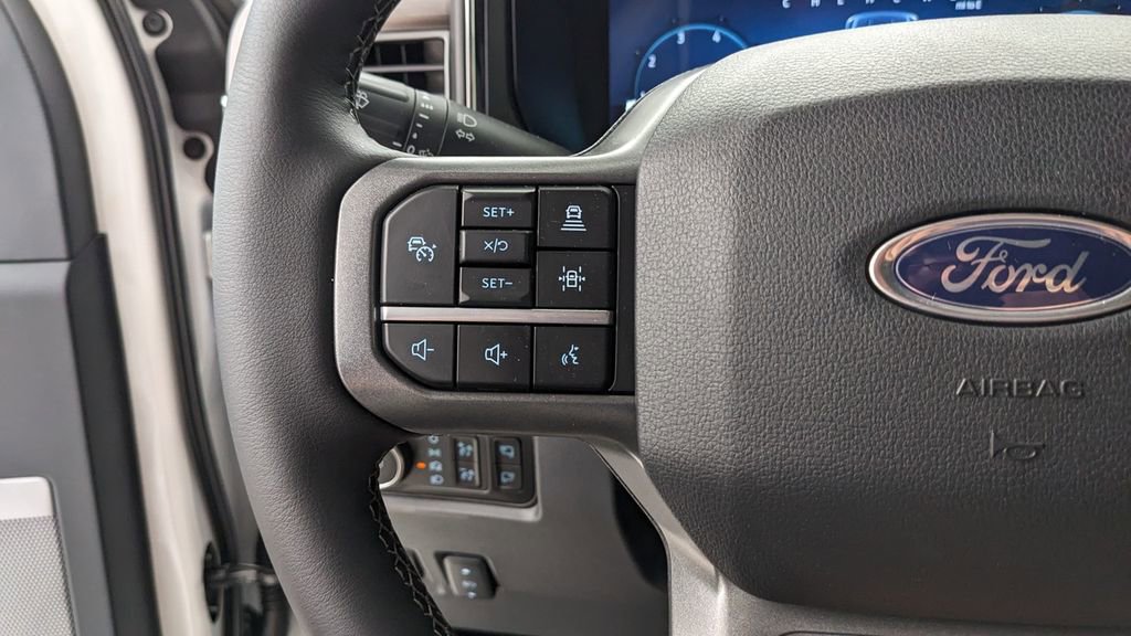 New 2025 Ford F350 Lariat w/ Lariat Ultimate Package image 31