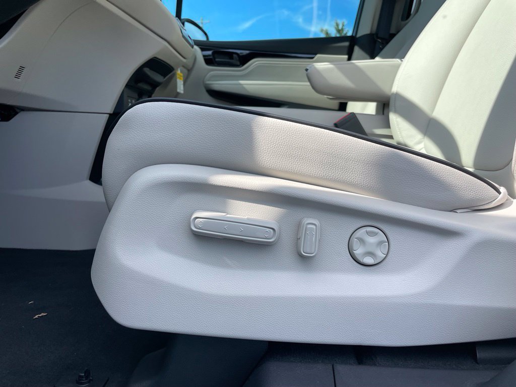 New 2027 Honda Odyssey Touring image 24