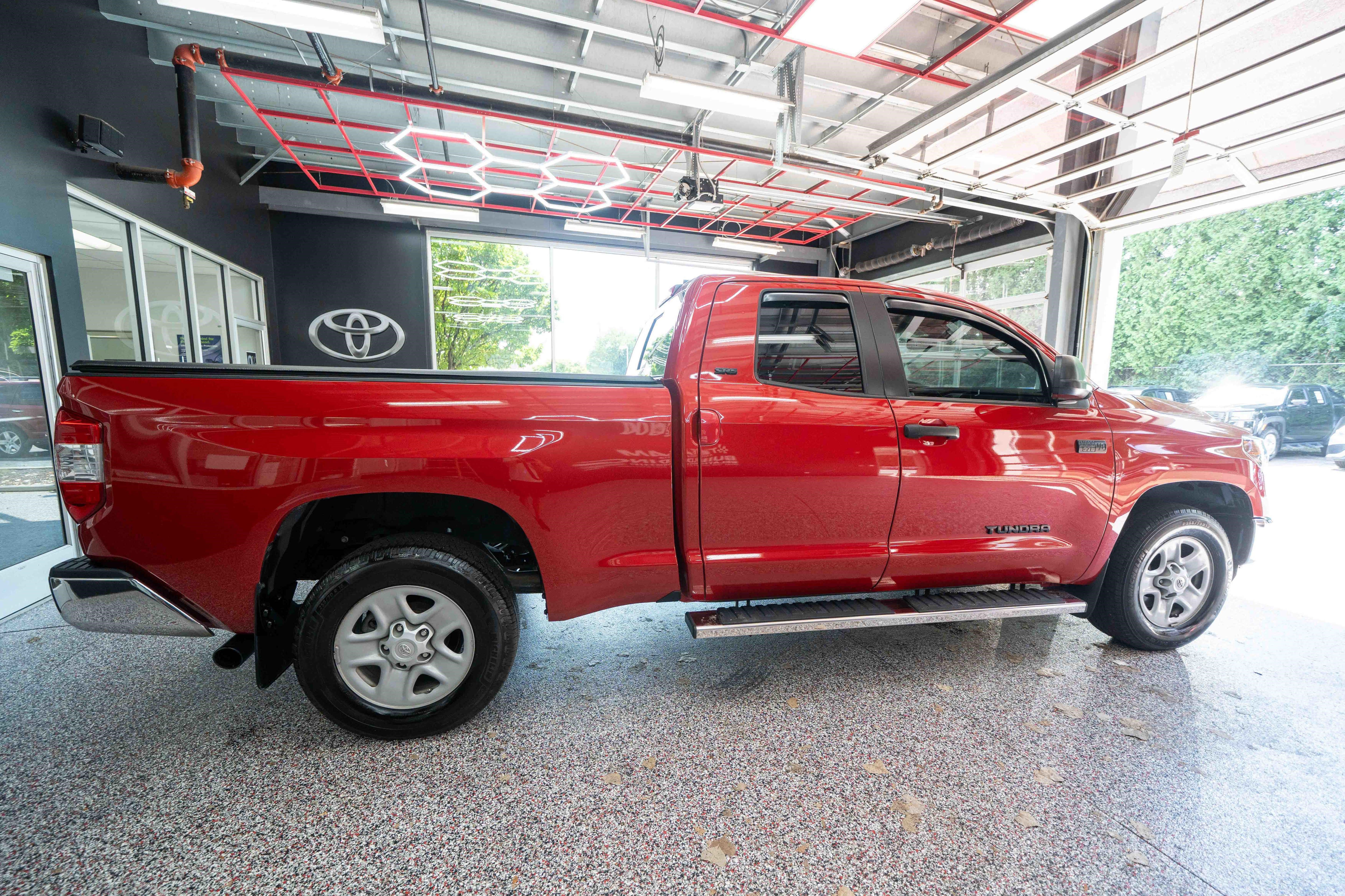 Used 2021 Toyota Tundra SR5 w/ Blackout Package (TMS) RWD image 4