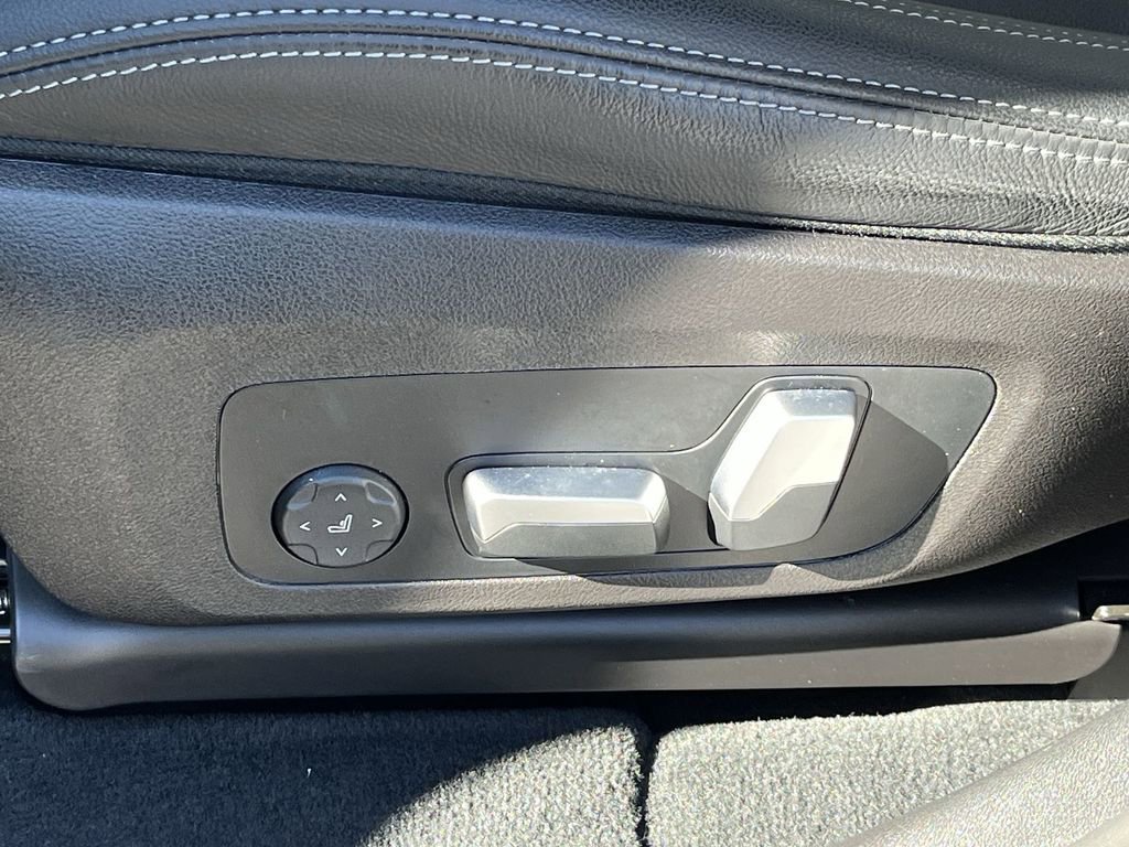 Certified 2023 BMW X3 xDrive30i w/ Convenience Package image 12