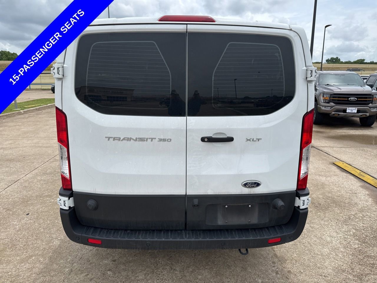 Used 2024 Ford Transit 350 XLT RWD image 8