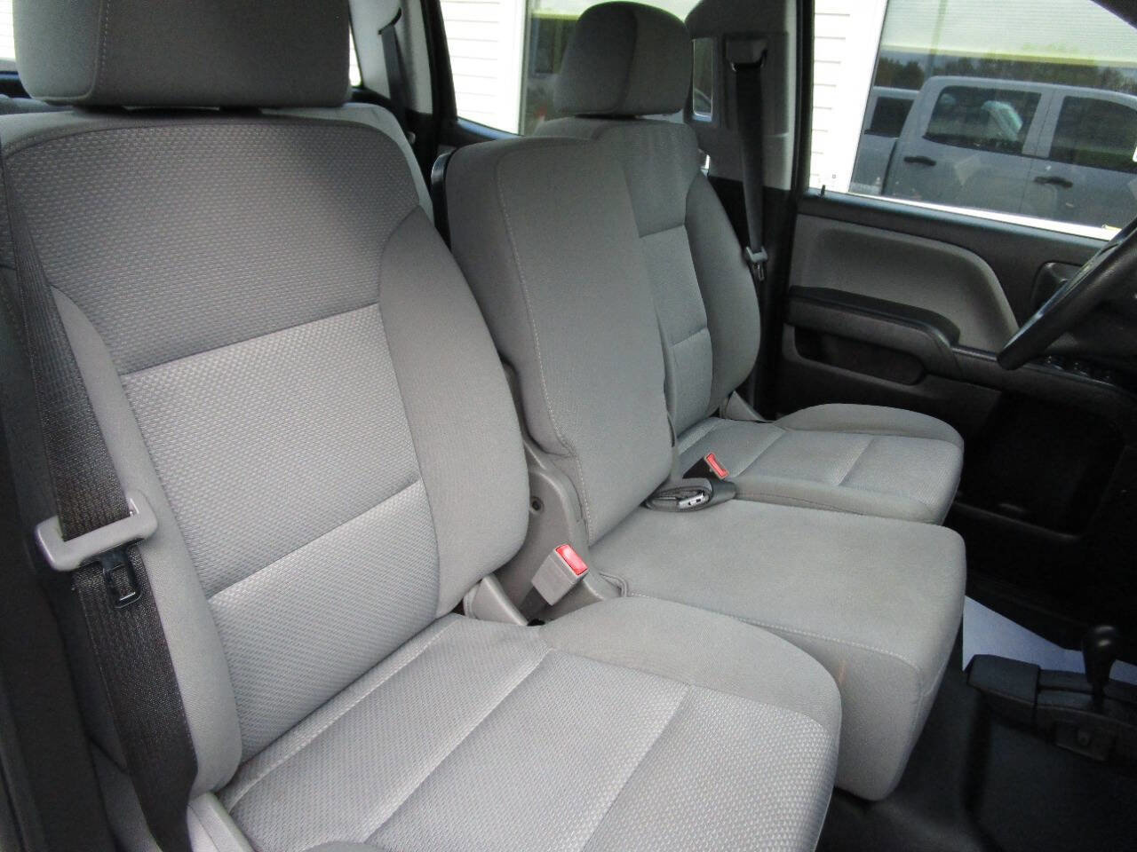 Used 2019 Chevrolet Silverado 2500 W/T image 16