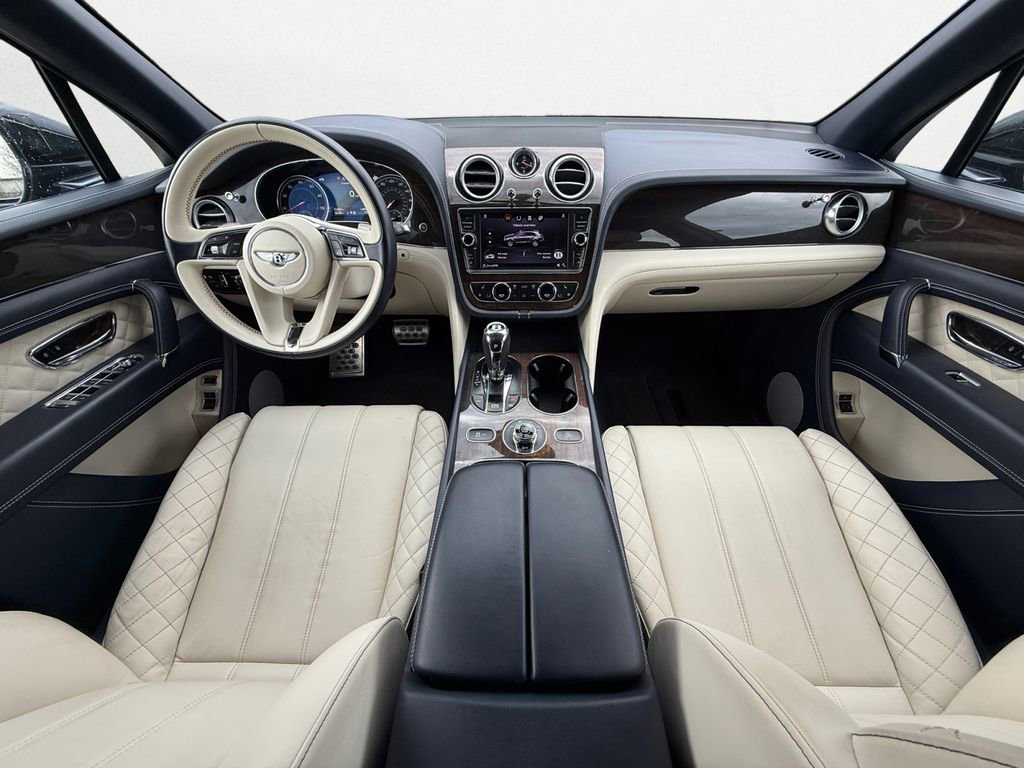 Used 2019 Bentley Bentayga AWD/4WD image 6