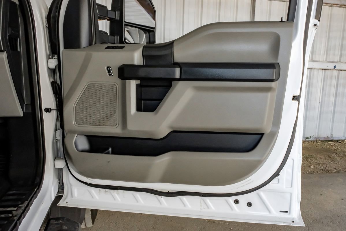 Used 2021 Ford F550 4x4 Crew Cab Super Duty w/ Power Equipment Group image 43