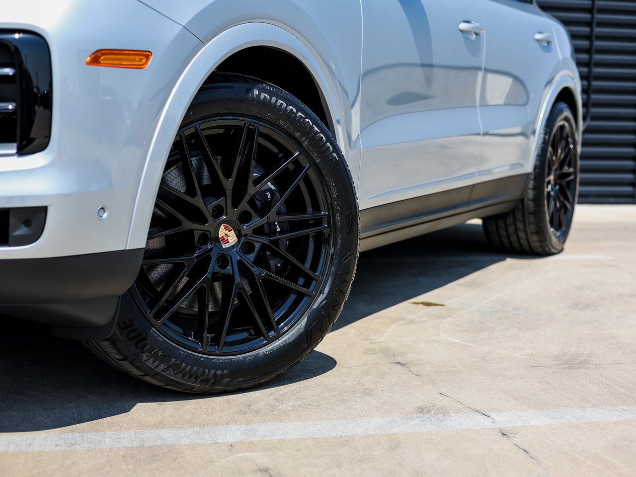 Certified 2025 Porsche Cayenne Coupe image 12