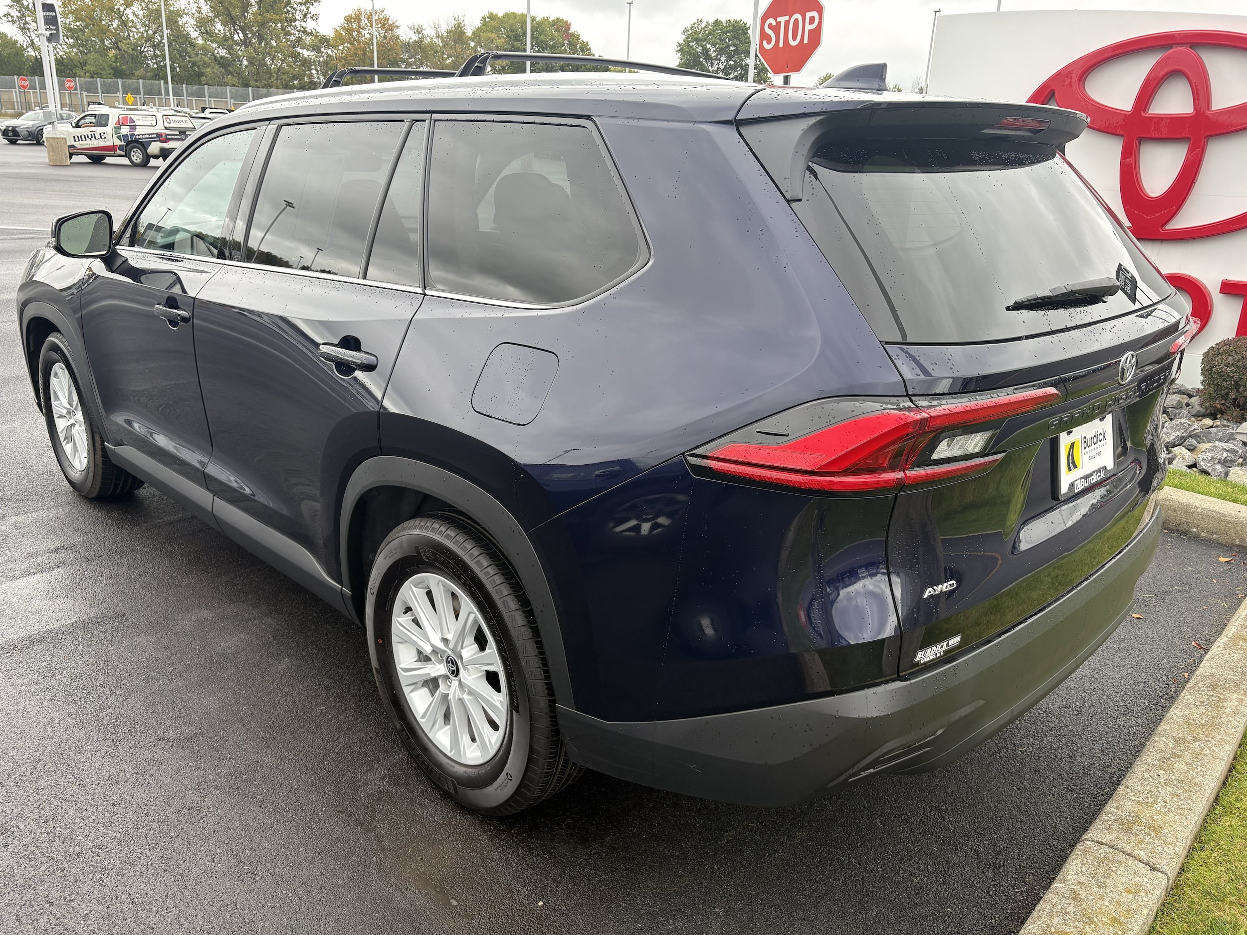 Certified 2024 Toyota Grand Highlander AWD image 5