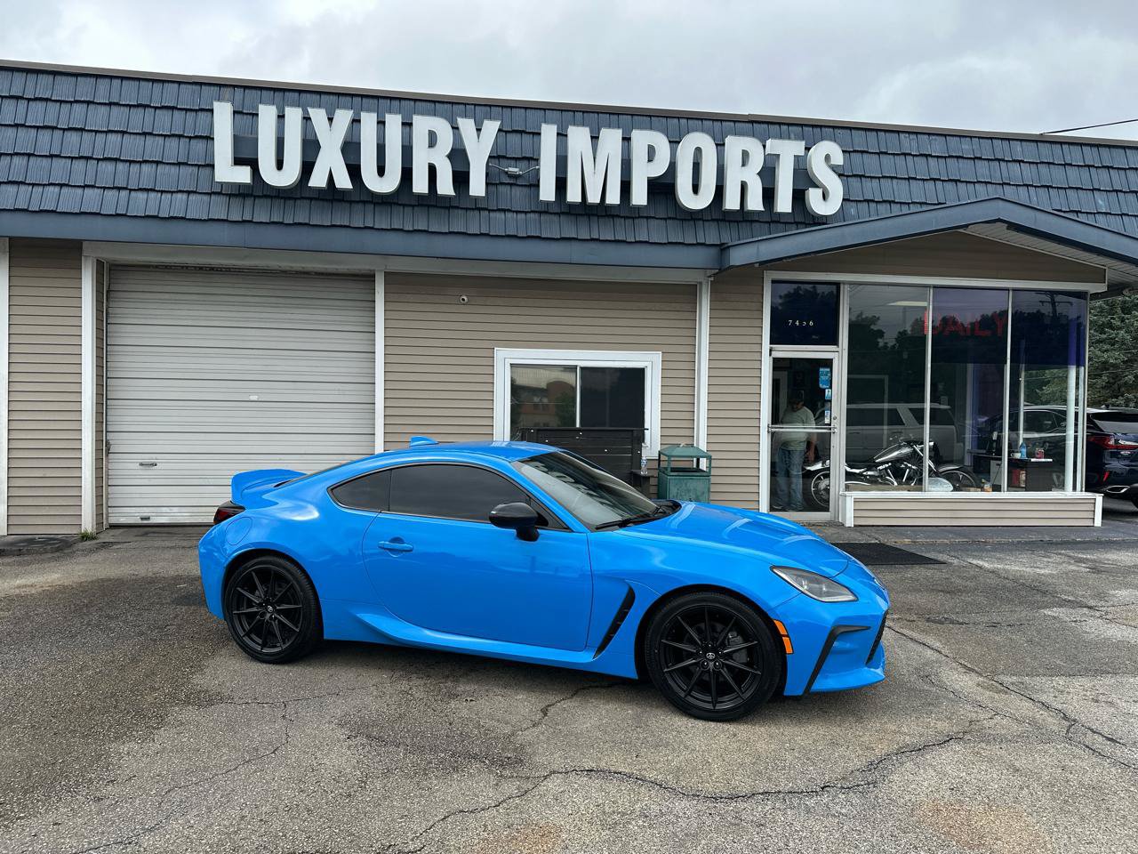 Used 2023 Toyota GR86 Premium w/ ALL Weather Mat Package (TMS) RWD image 3