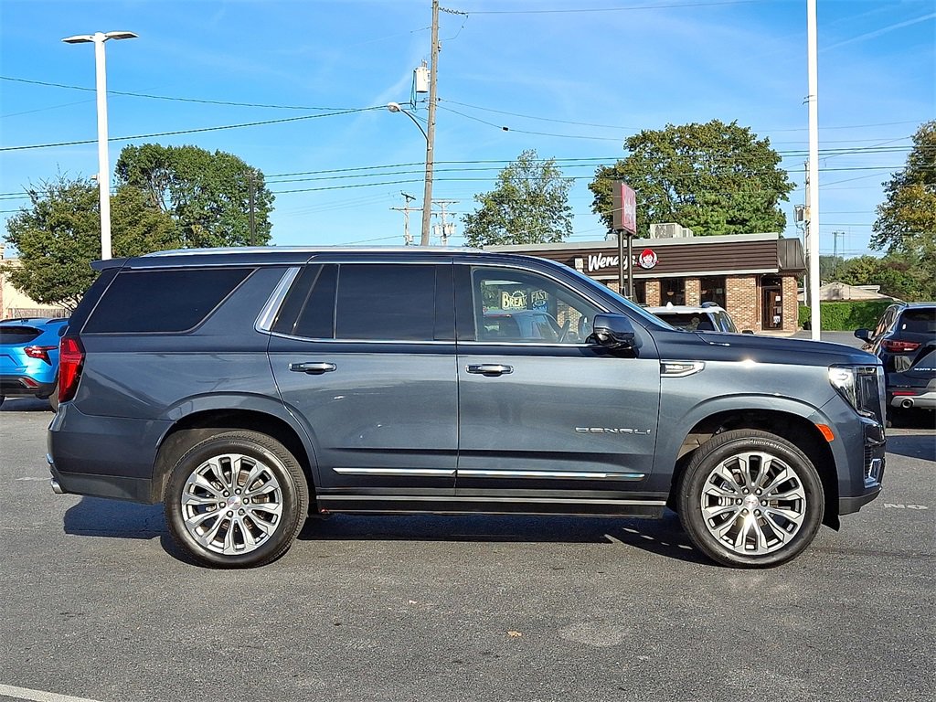 Used 2021 GMC Yukon Denali w/ Denali Ultimate Package image 8