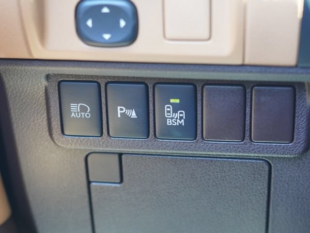 Used 2018 Lexus ES 350 w/ Navigation System Package FWD image 18