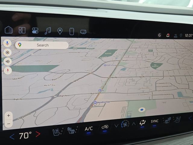 New 2025 Chevrolet Suburban Premier image 3