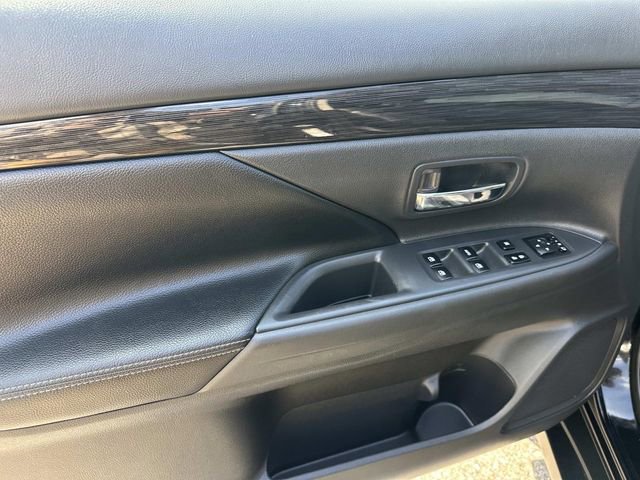 Used 2018 Mitsubishi Outlander ES AWD/4WD image 15