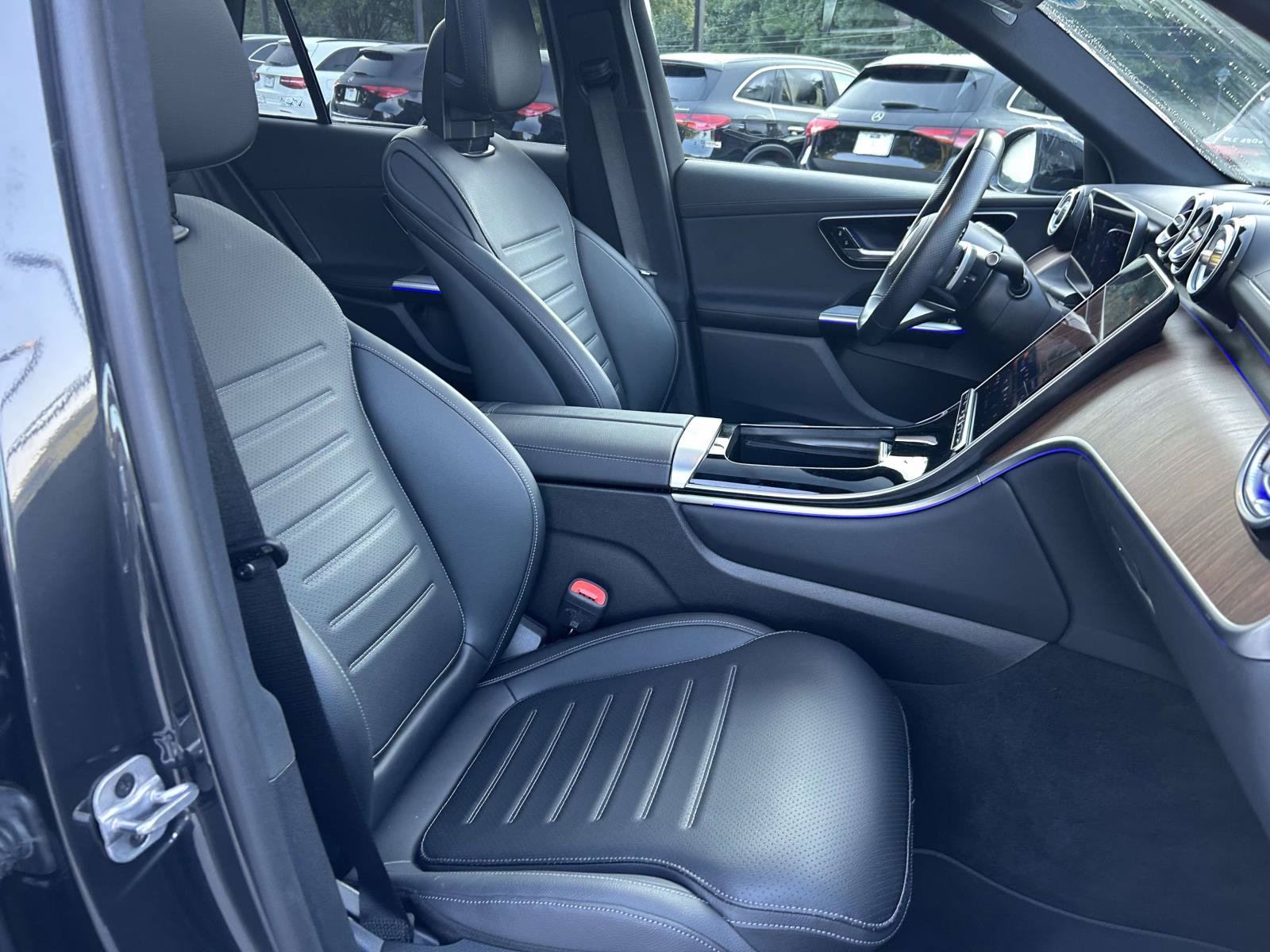 Certified 2025 Mercedes-Benz GLC 300 image 50