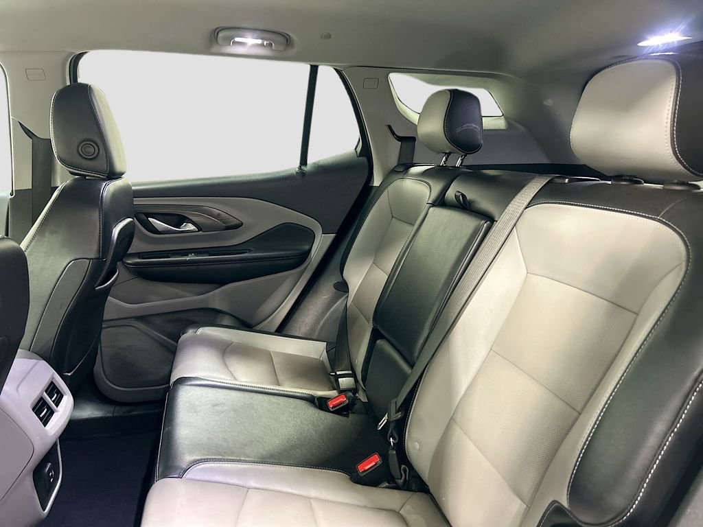 Used 2023 GMC Terrain SLT image 22