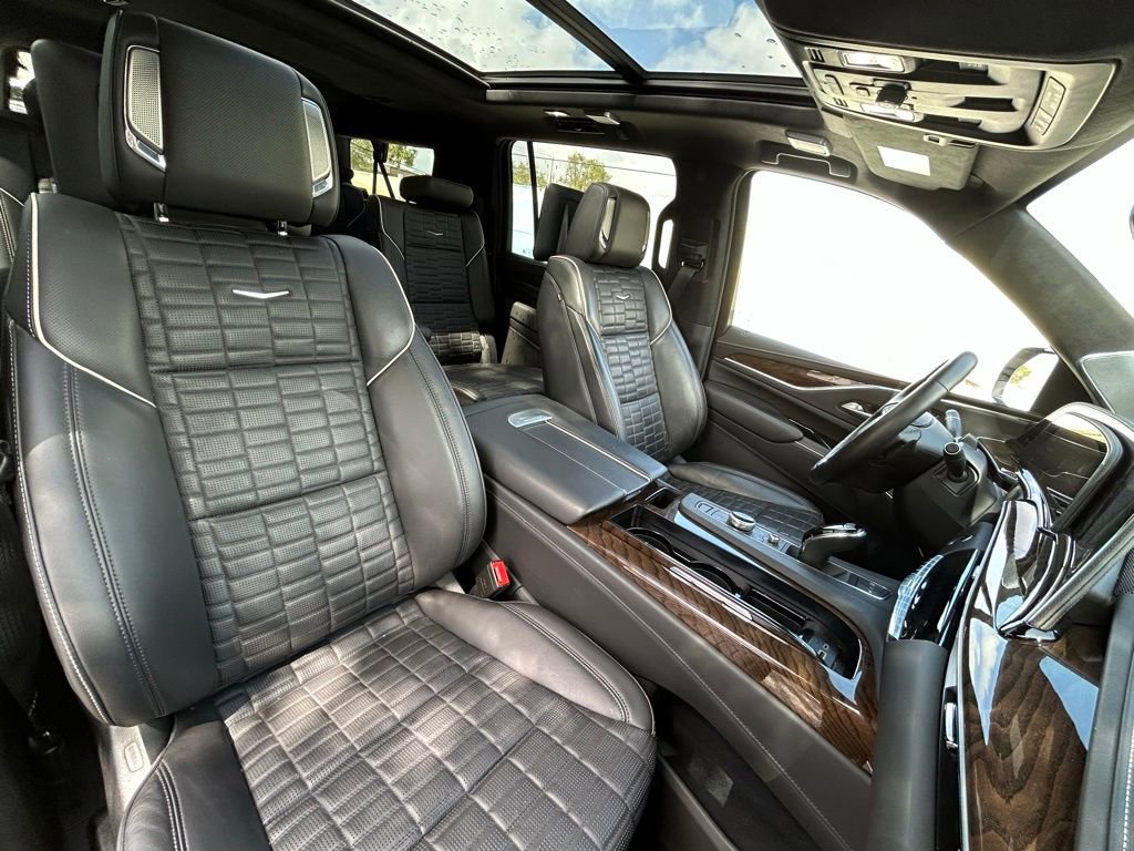 Used 2024 Cadillac Escalade ESV Sport Platinum w/ LPO, ONYX Package image 44