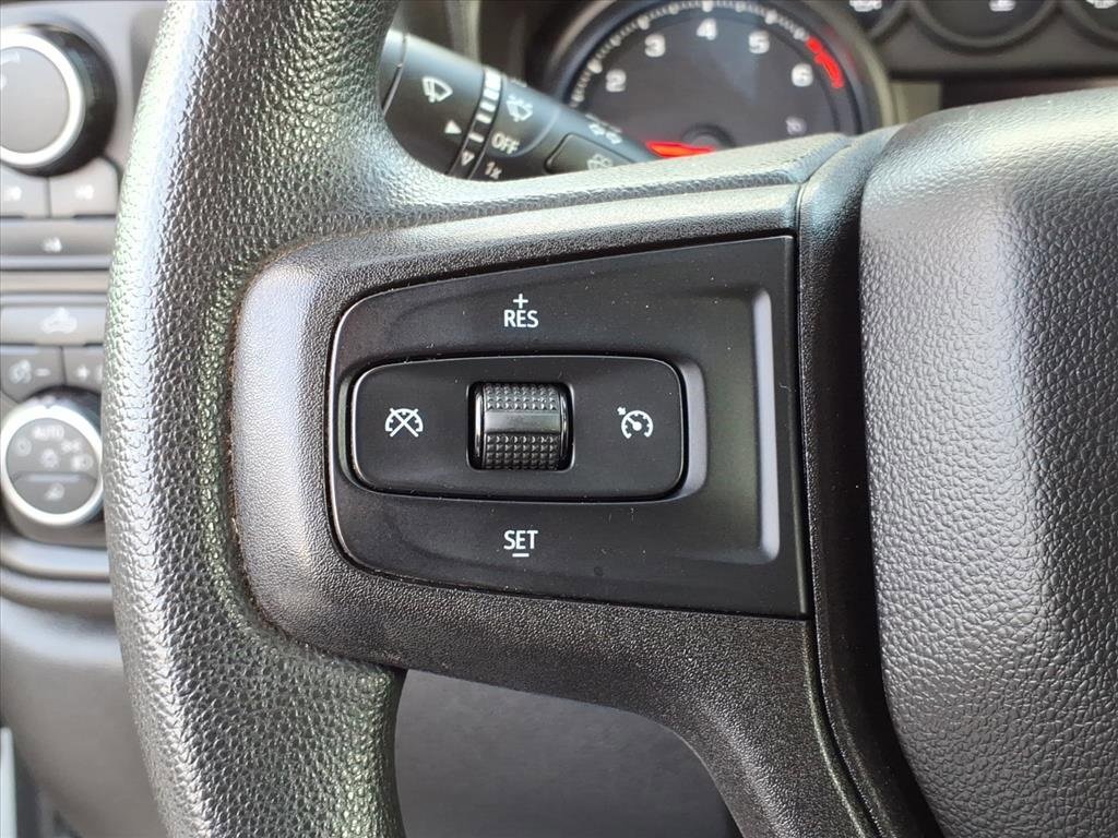 Used 2021 Chevrolet Silverado 2500 Custom w/ Custom Value Package image 16