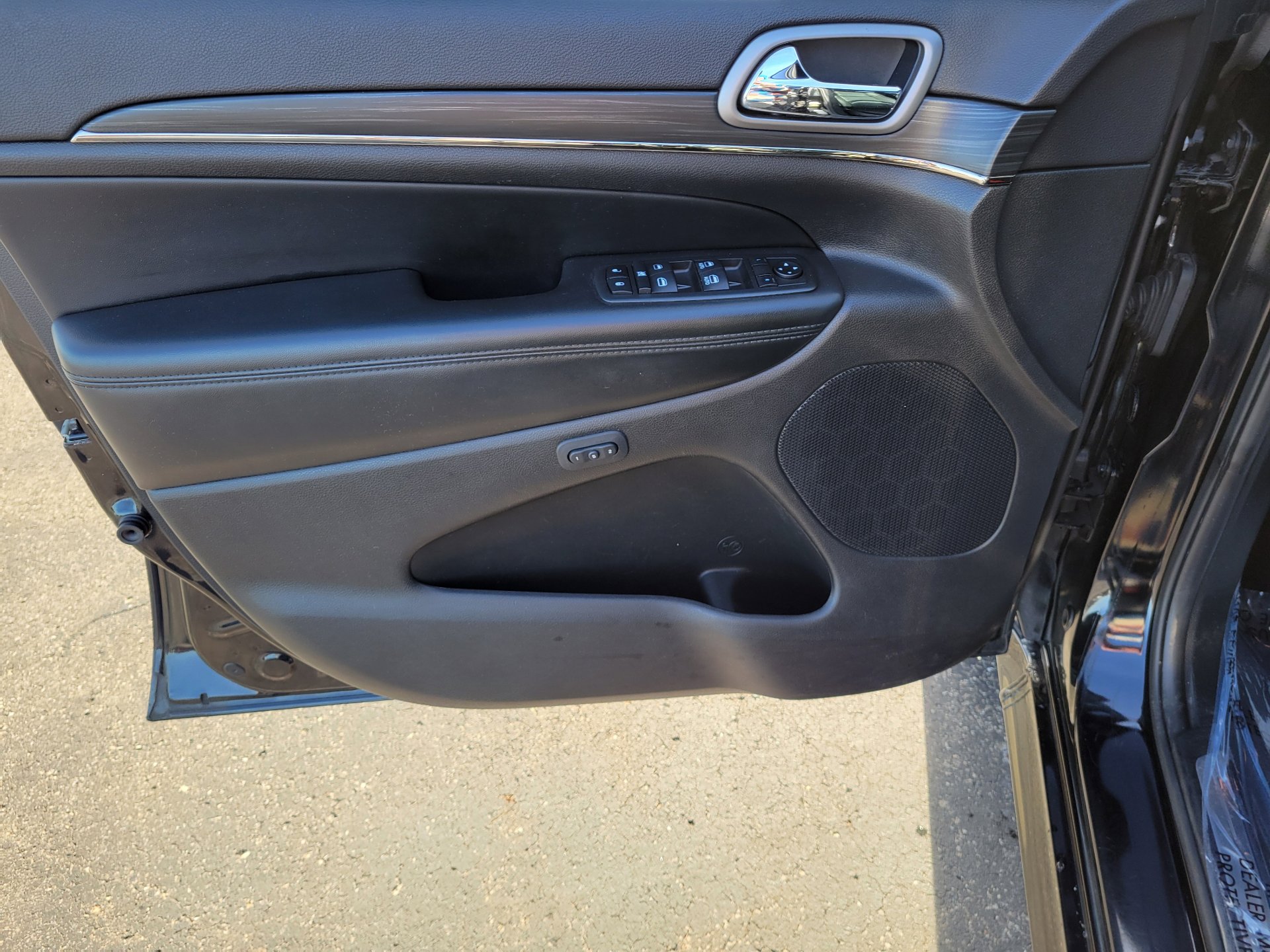 Used 2020 Jeep Grand Cherokee Limited X image 19