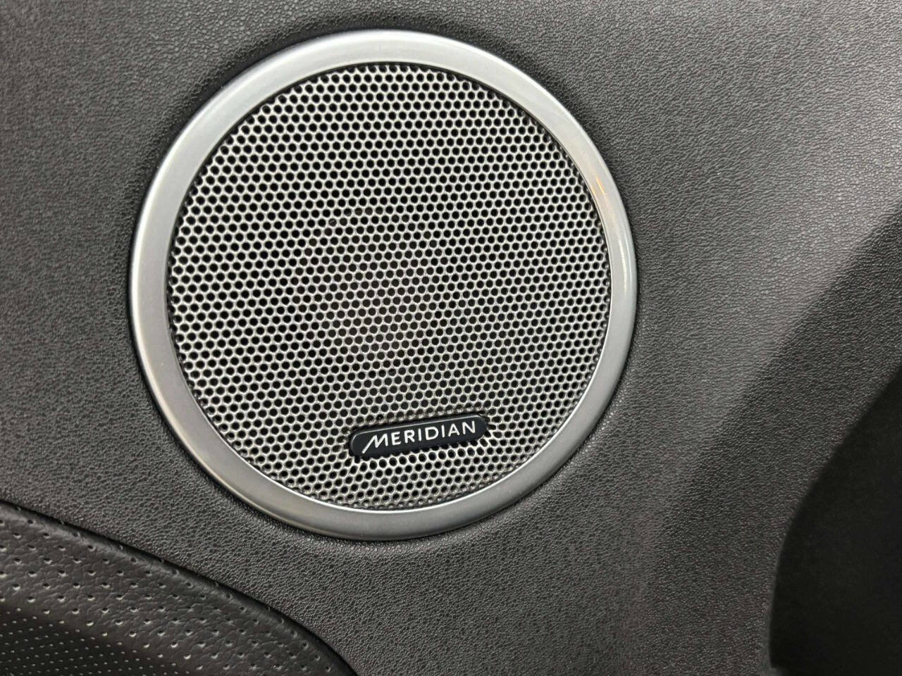 Used 2012 Land Rover Range Rover Evoque Dynamic image 33