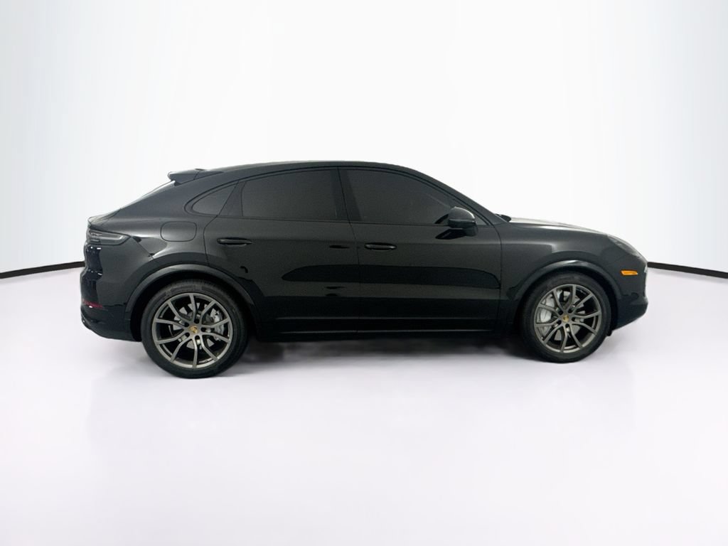 Used 2023 Porsche Cayenne Turbo AWD/4WD image 4