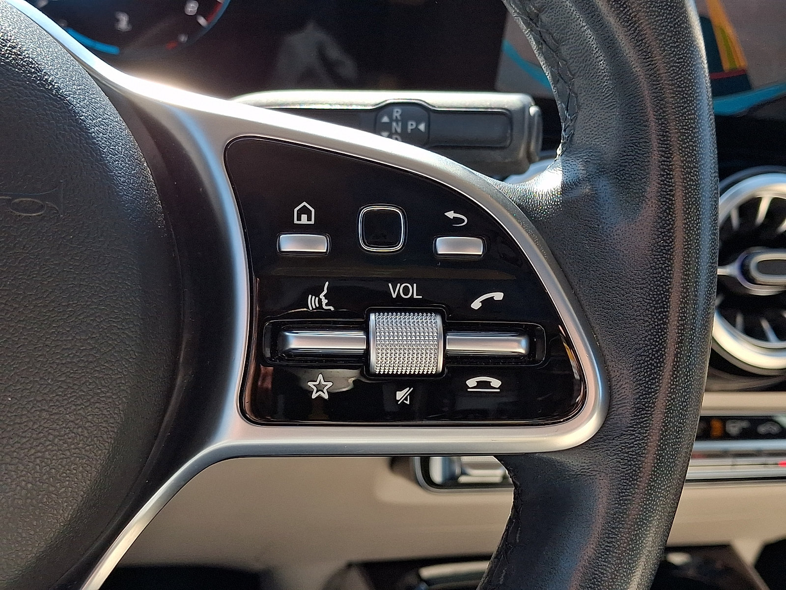 Used 2023 Mercedes-Benz GLA 250 4MATIC image 23