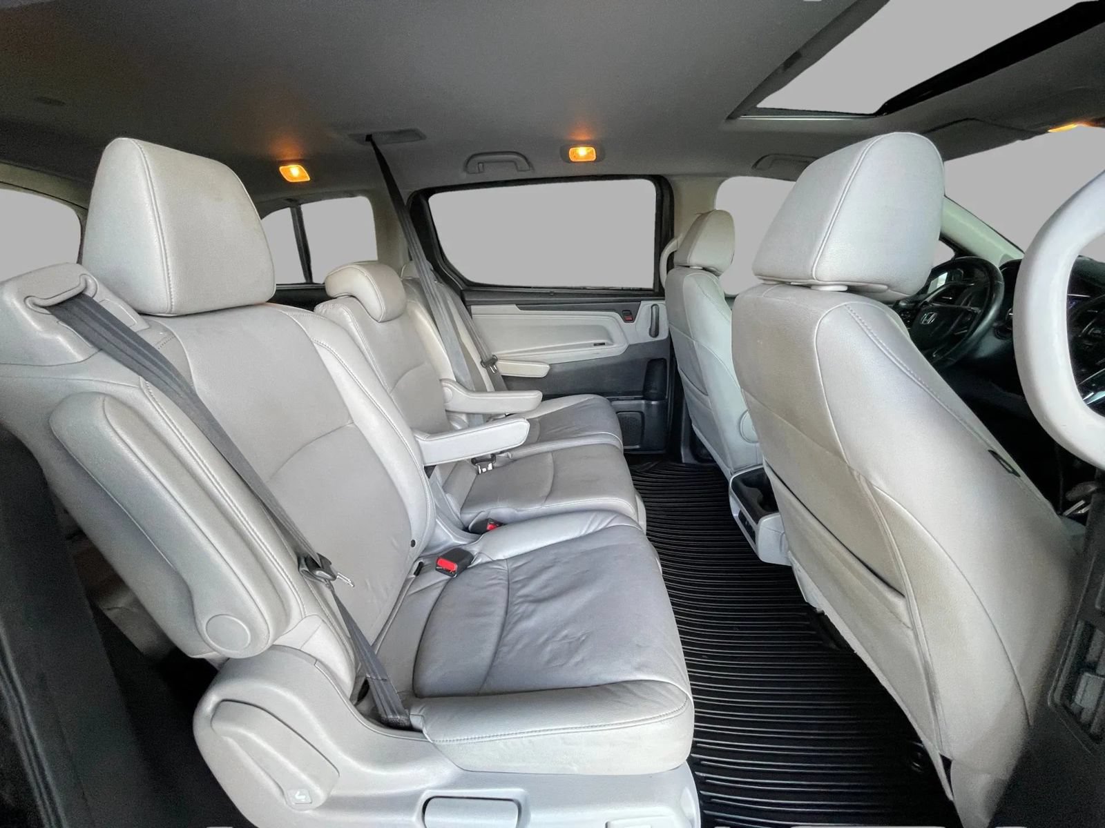 Used 2018 Honda Odyssey EX-L image 25