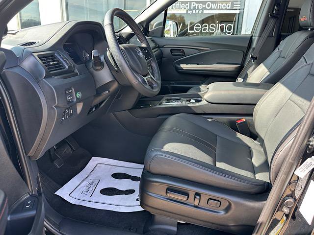 Used 2025 Honda Passport TrailSport image 14
