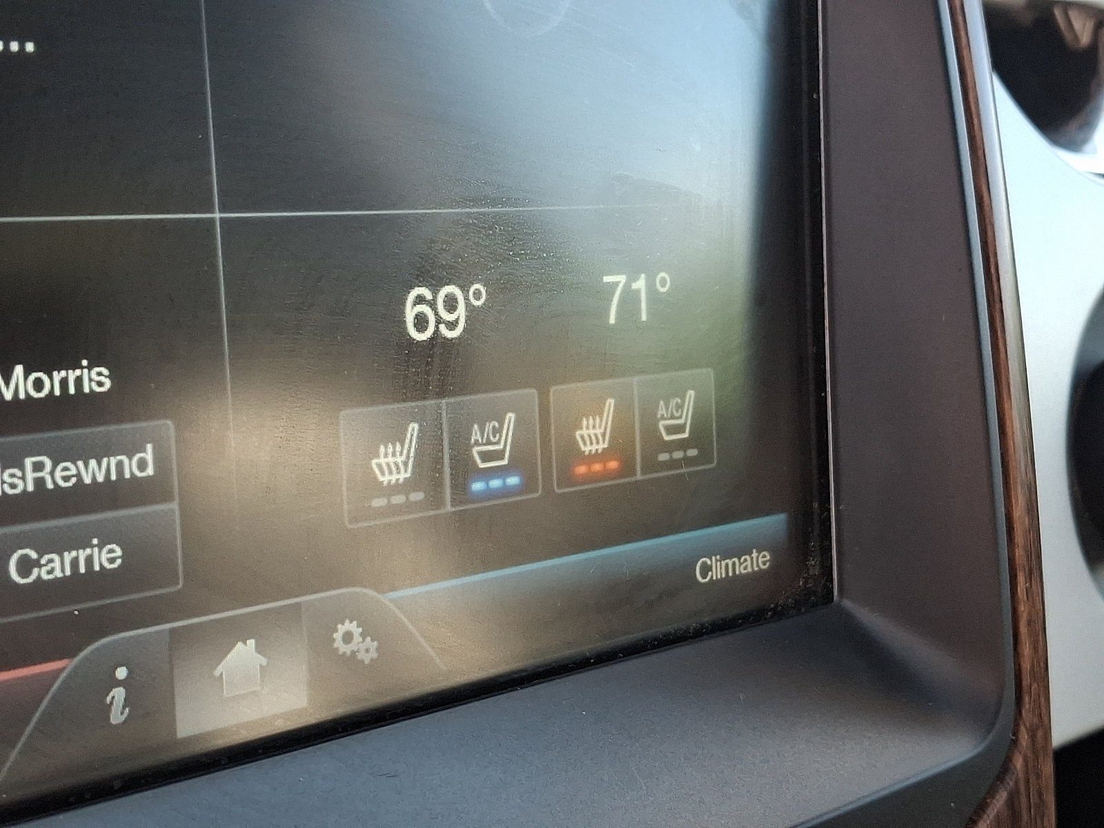 Used 2014 Ford F150 Lariat w/ Equipment Group 502A Luxury AWD/4WD image 33