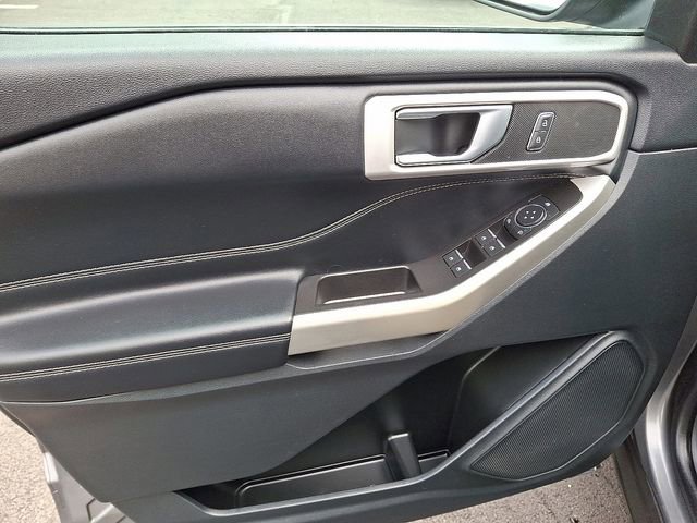 Certified 2022 Ford Explorer XLT w/ Class IV Trailer Tow Package image 15