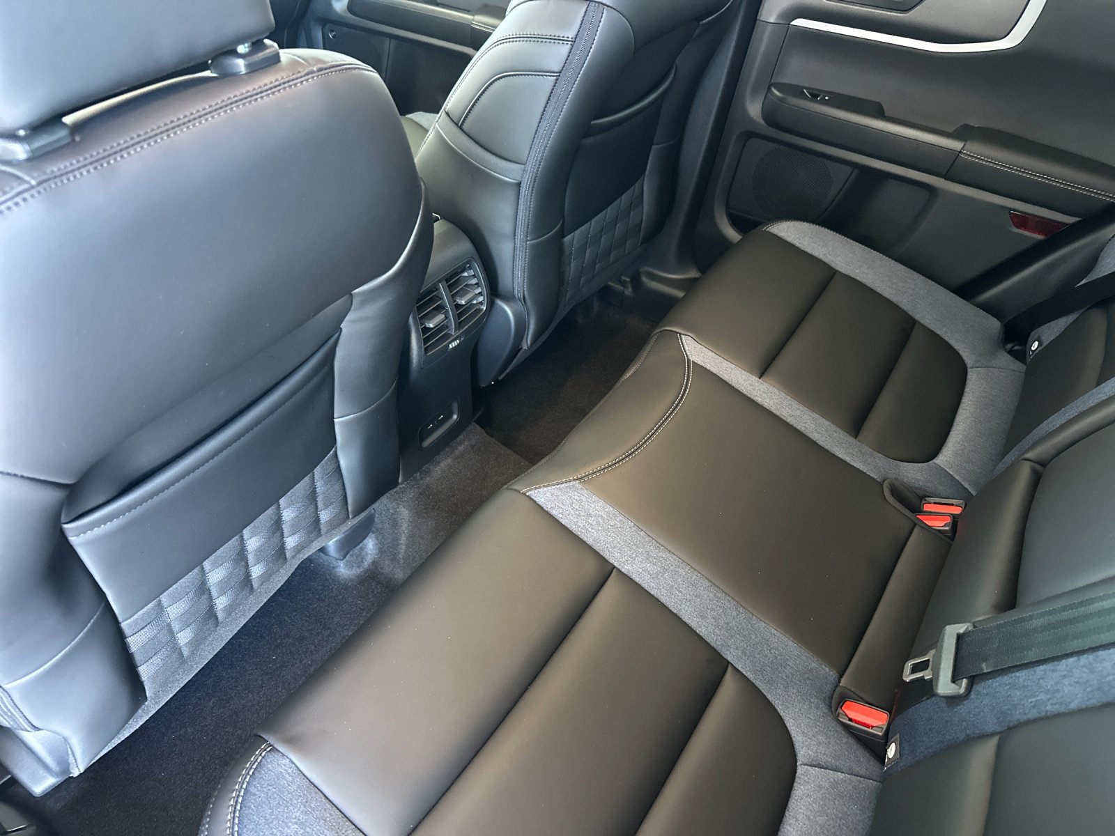New 2026 Ford Bronco Sport Outer Banks w/ Outer Banks Tech Package+ AWD/4WD image 11