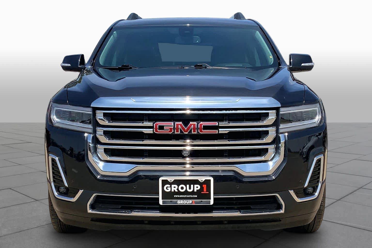 Used 2020 GMC Acadia SLT w/ Driver Alert Package II FWD image 3