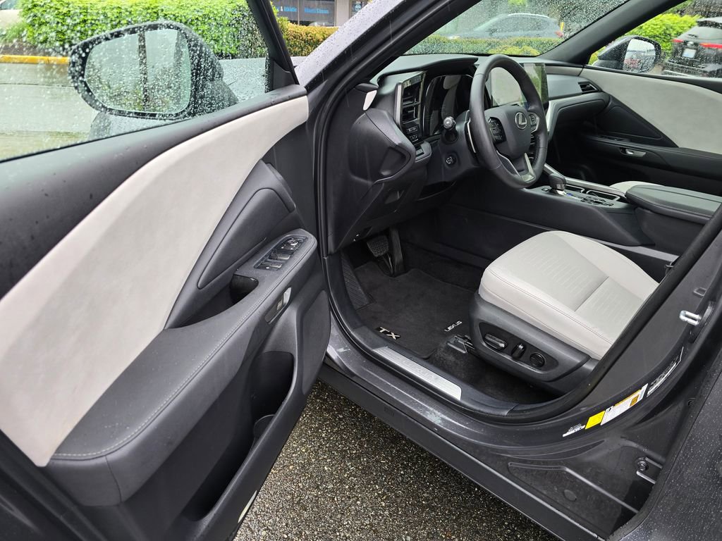Used 2025 Lexus TX 350 AWD w/ Technology Package image 22